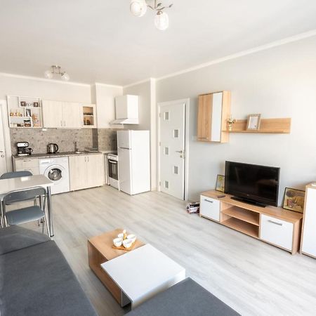 Lovely 1Bed Apartment For 4 Guests & Free Parking พลอฟดิฟ ภายนอก รูปภาพ