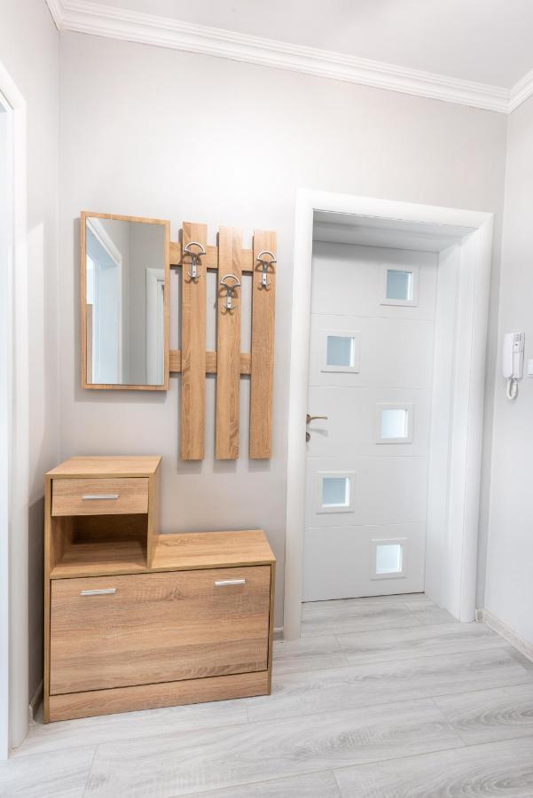 Lovely 1Bed Apartment For 4 Guests & Free Parking พลอฟดิฟ ภายนอก รูปภาพ